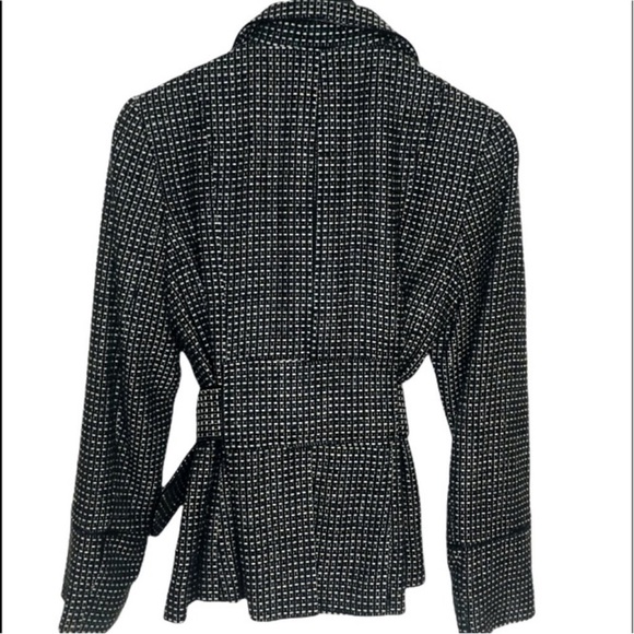 Two jacket bundle for certain posher @lvarner9 no one else buy - Picture 3 of 6